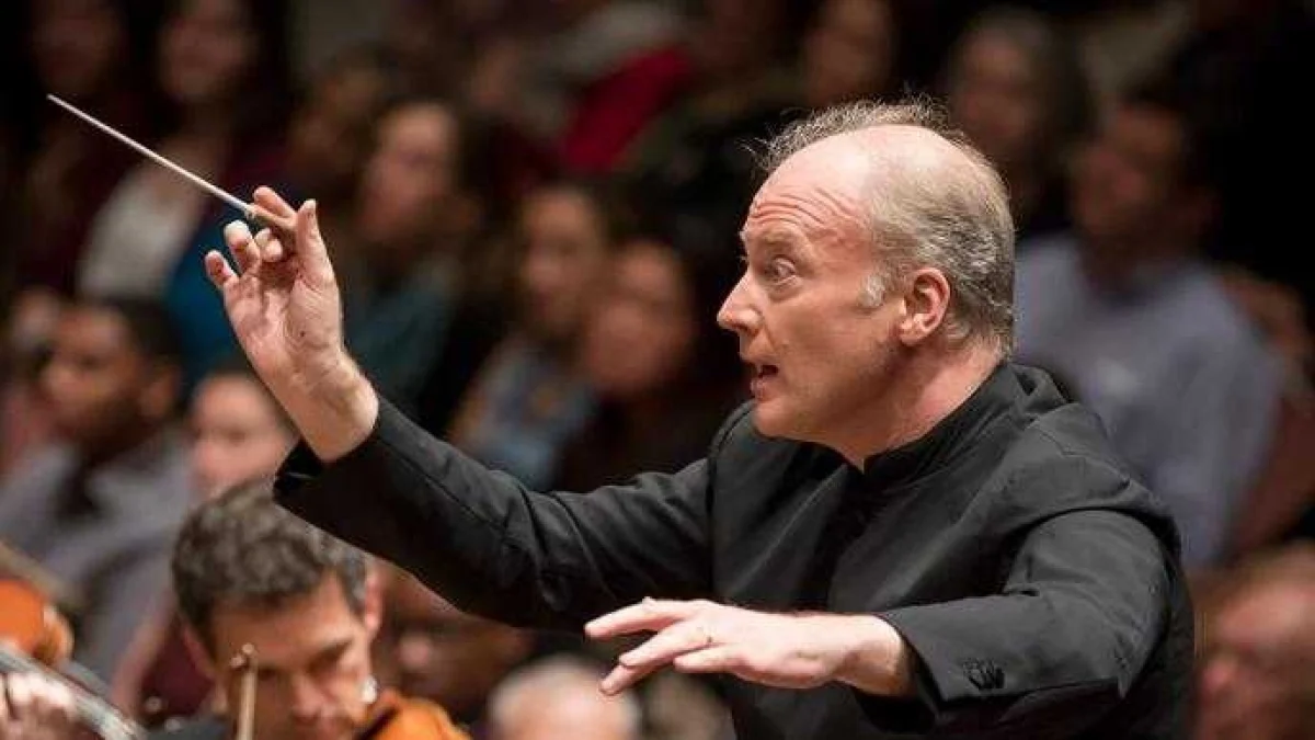 Gianandrea Noseda resiste ao boicote no Kennedy Center ligado a Trump: «Faço isso para salvar a música»