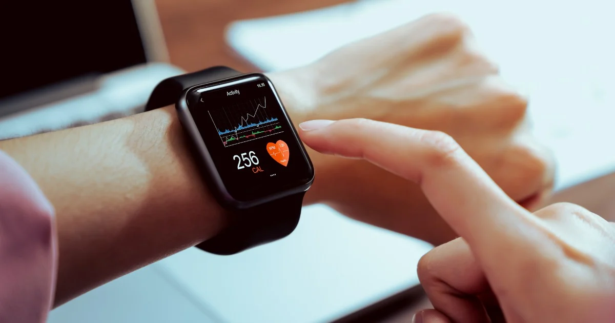 Apple Watch e smartwatches podem prever uma parada cardíaca antes dos sintomas, diz projeto Time-care do San Raffaele e Politécnico de Milão