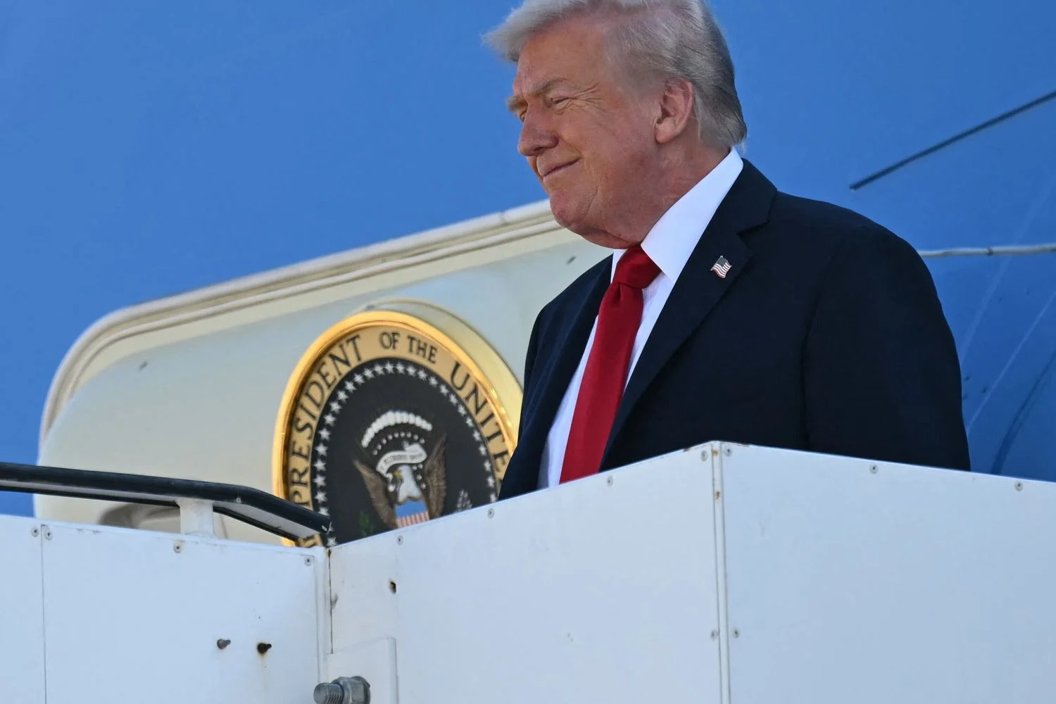 Trump processa IRS e Tesouro dos EUA por US$10 bilhões por vazamento fiscal