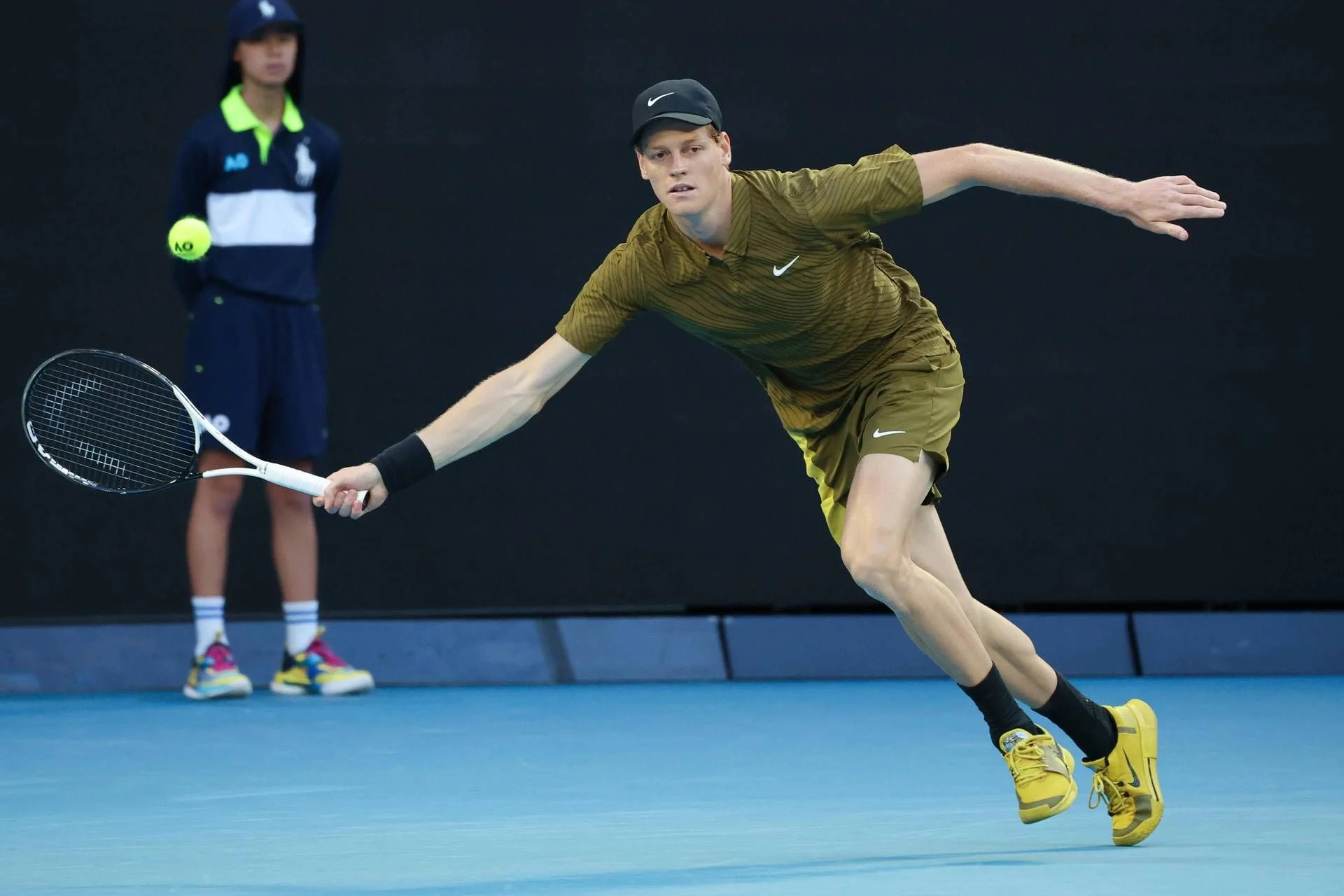 Sinner x Djokovic AO 2026: horário, antecedentes e onde assistir a semifinal ao vivo