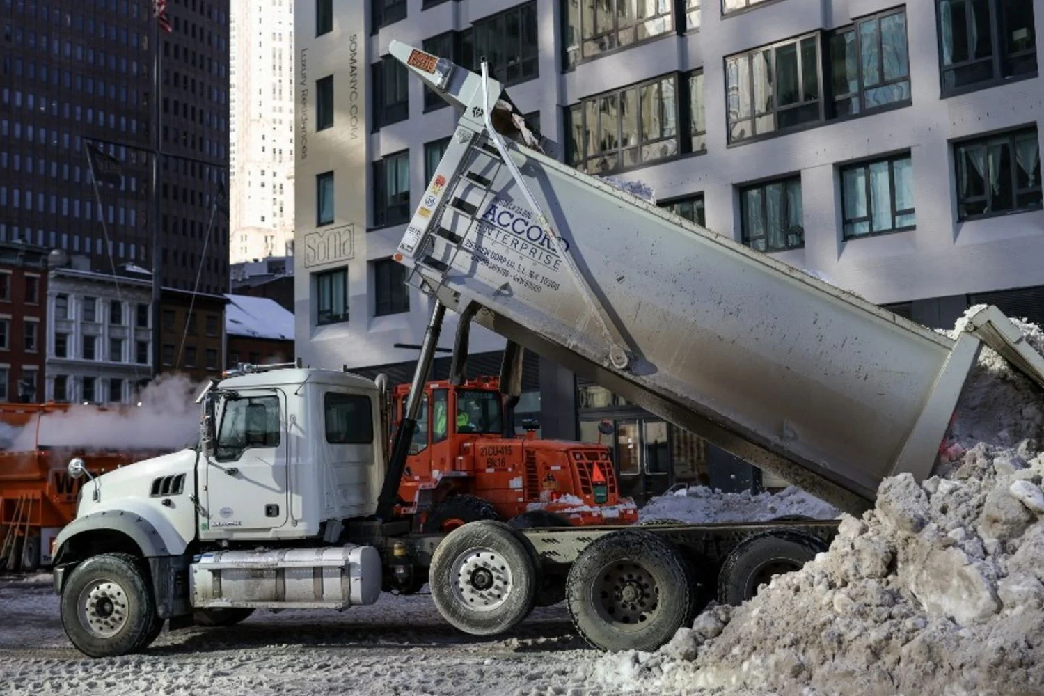 Gelo e neve paralisam vastas áreas dos EUA e agravam crise logística e energética
