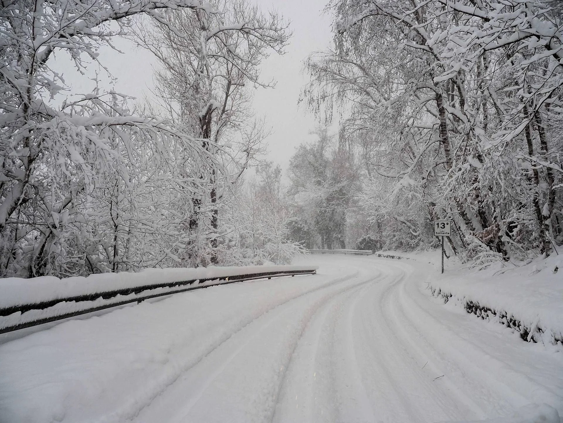 Motorista pede desculpas a pais de criança deixada na neve; caso é encerrado em Belluno