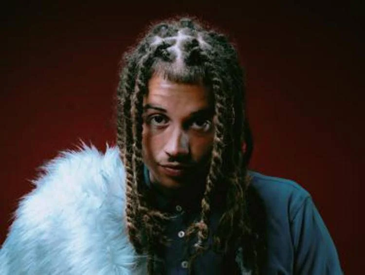 Sayf no Sanremo 2026: 'Não sou Ghali 2.0' — 'A Itália é o país que amo, apesar de tudo'