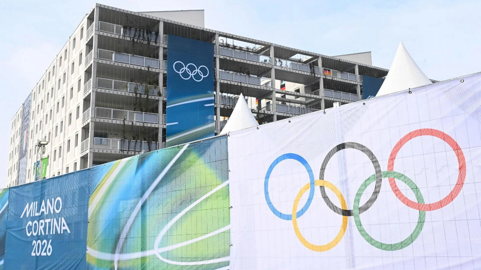 Milano Cortina 2026: quarto de hotel em Milão chega a média de 299,4€ durante os Jogos