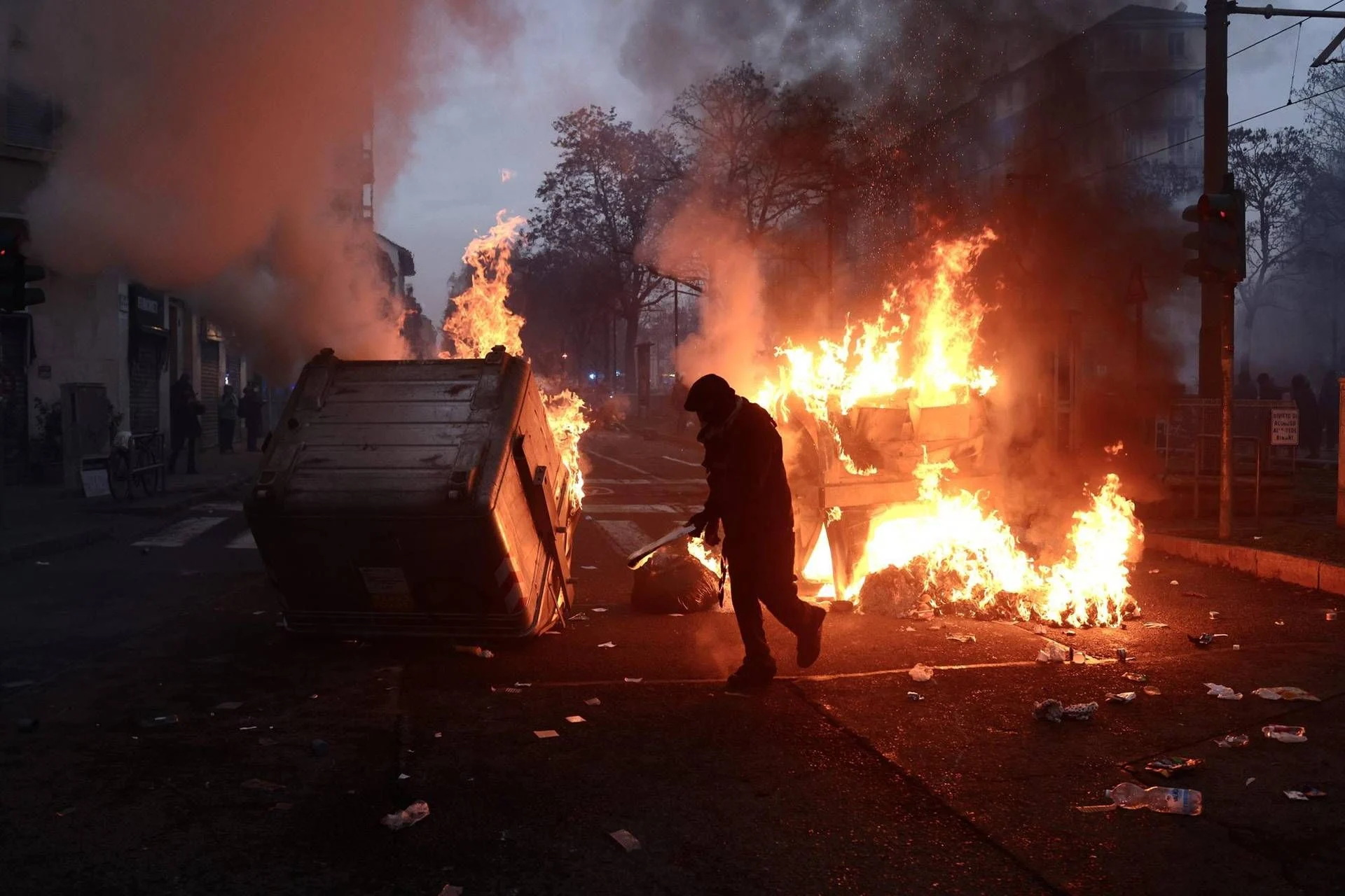 Askatasuna: centro-direita vota resolução e condena ‘tutte le violenze’ após tumultos em Turim