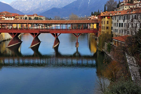 O Que Fazer em Bassano del Grappa: Cultura, Grappa e Natureza no Vêneto