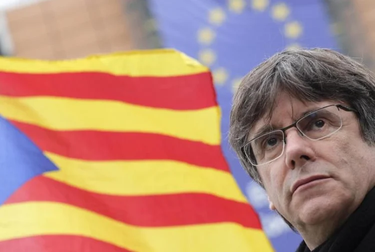 Corte da UE anula revogação da imunidade parlamentar de Puigdemont por ausência de imparcialidade