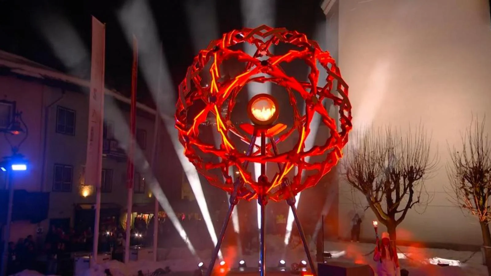 Olimpíadas Milano‑Cortina 2026: abertura entre tradição, símbolos e a chama de Sofia Goggia