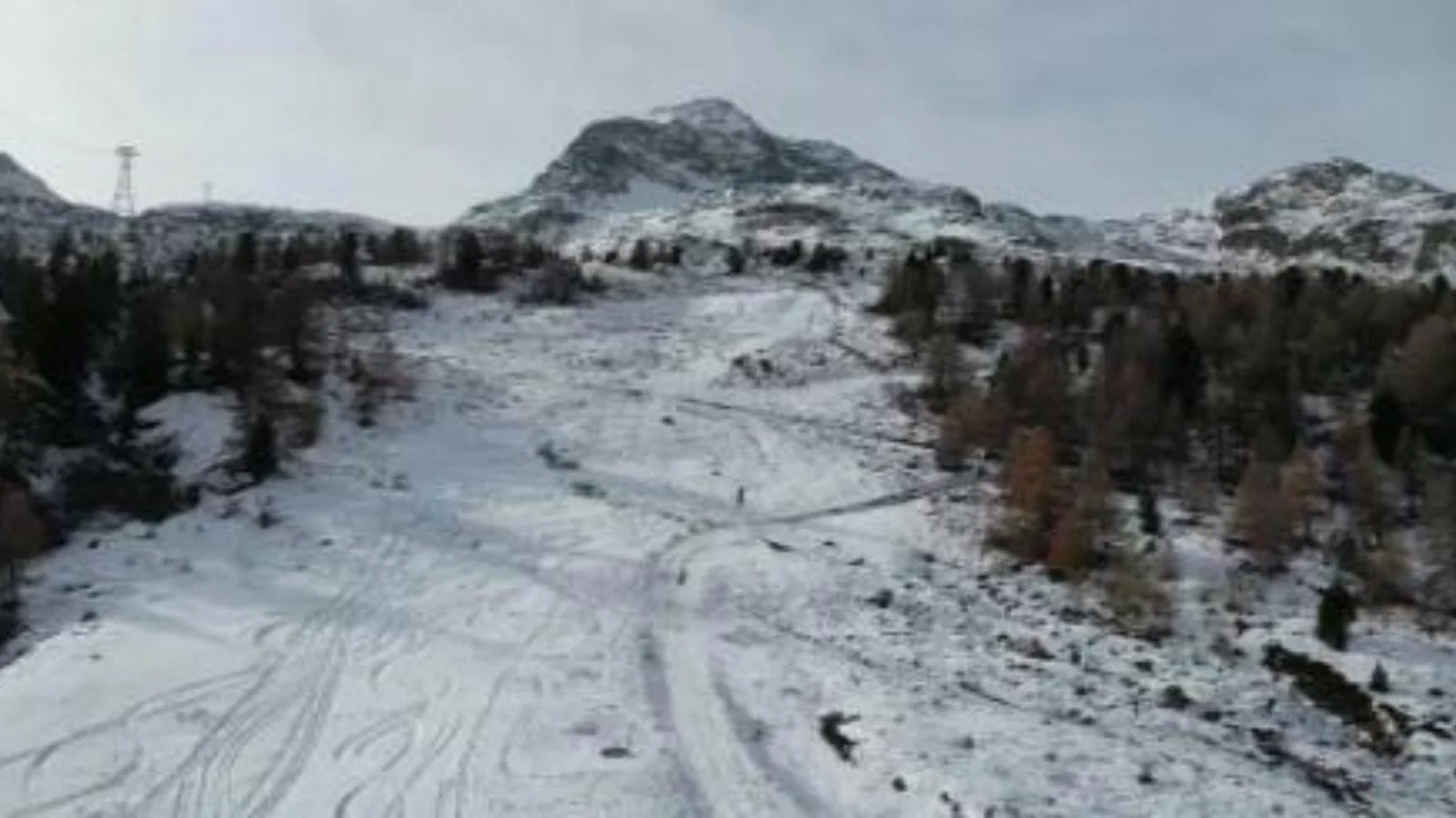 Valanga em Alpe Meriggio (Valtellina) deixa dois mortos e um ferido grave