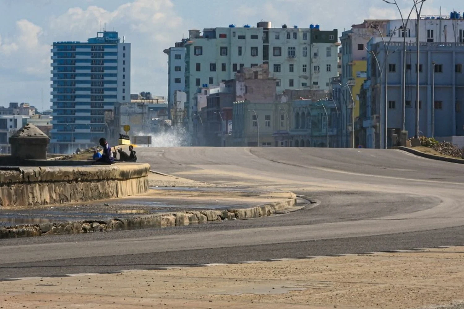 Cuba suspende entrega de querosene às companhias aéreas em meio a crise energética e pressão dos EUA