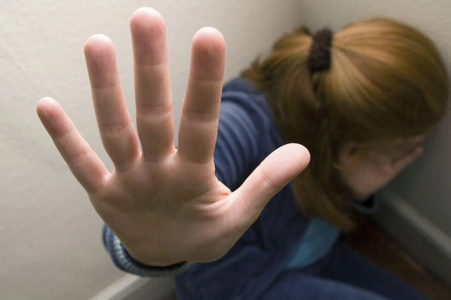 Sassari: preso homem de 34 anos por sequestrar, torturar e agredir a namorada