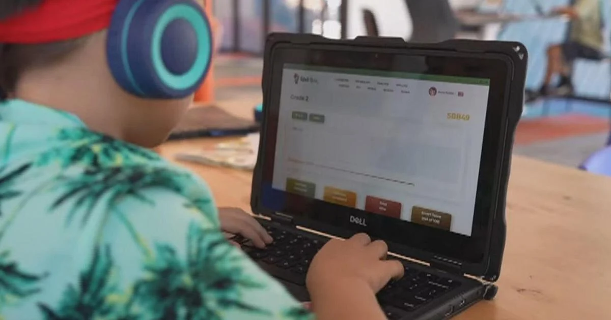 Um em cada três adolescentes usa chatbots de IA: Unicef oferece 9 dicas práticas para pais