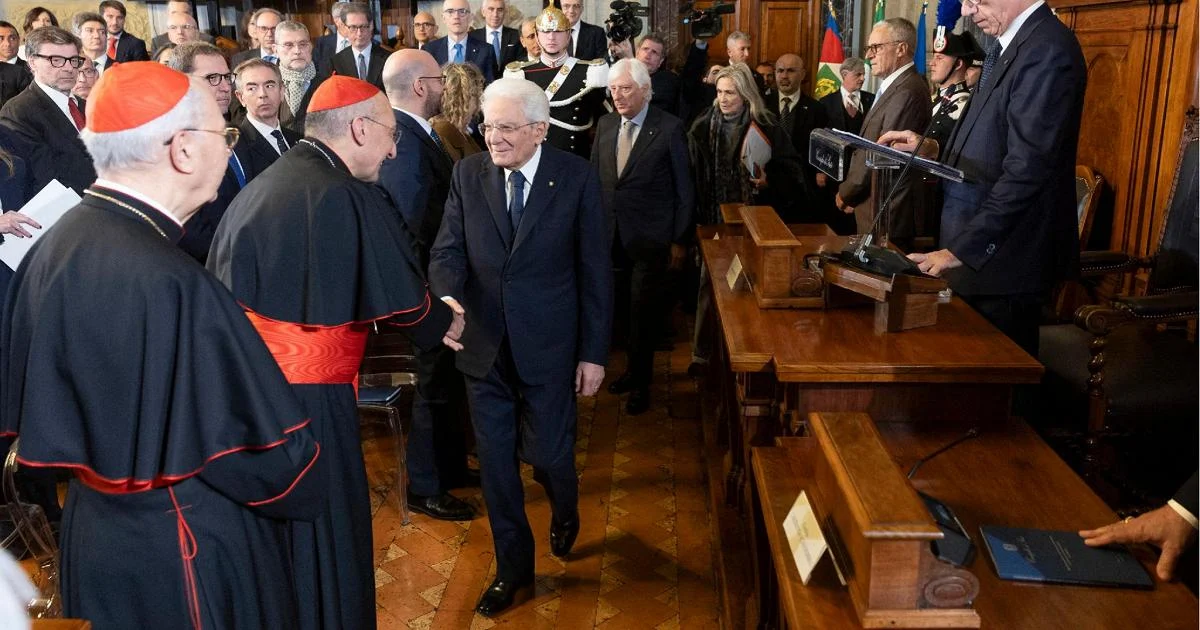 Maruotti homenageia Mattarella e pede simplificação na Justiça administrativa