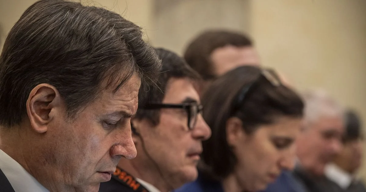 Decreto Ucrânia: centro-esquerda acusa governo de esconder rachas com voto de confiança