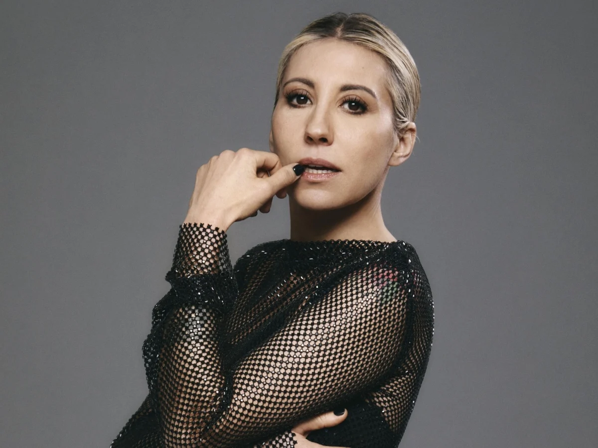 Malika Ayane em Sanremo: a elegância elétrica de 'Animali notturni' e o retrato do amor que se escolhe