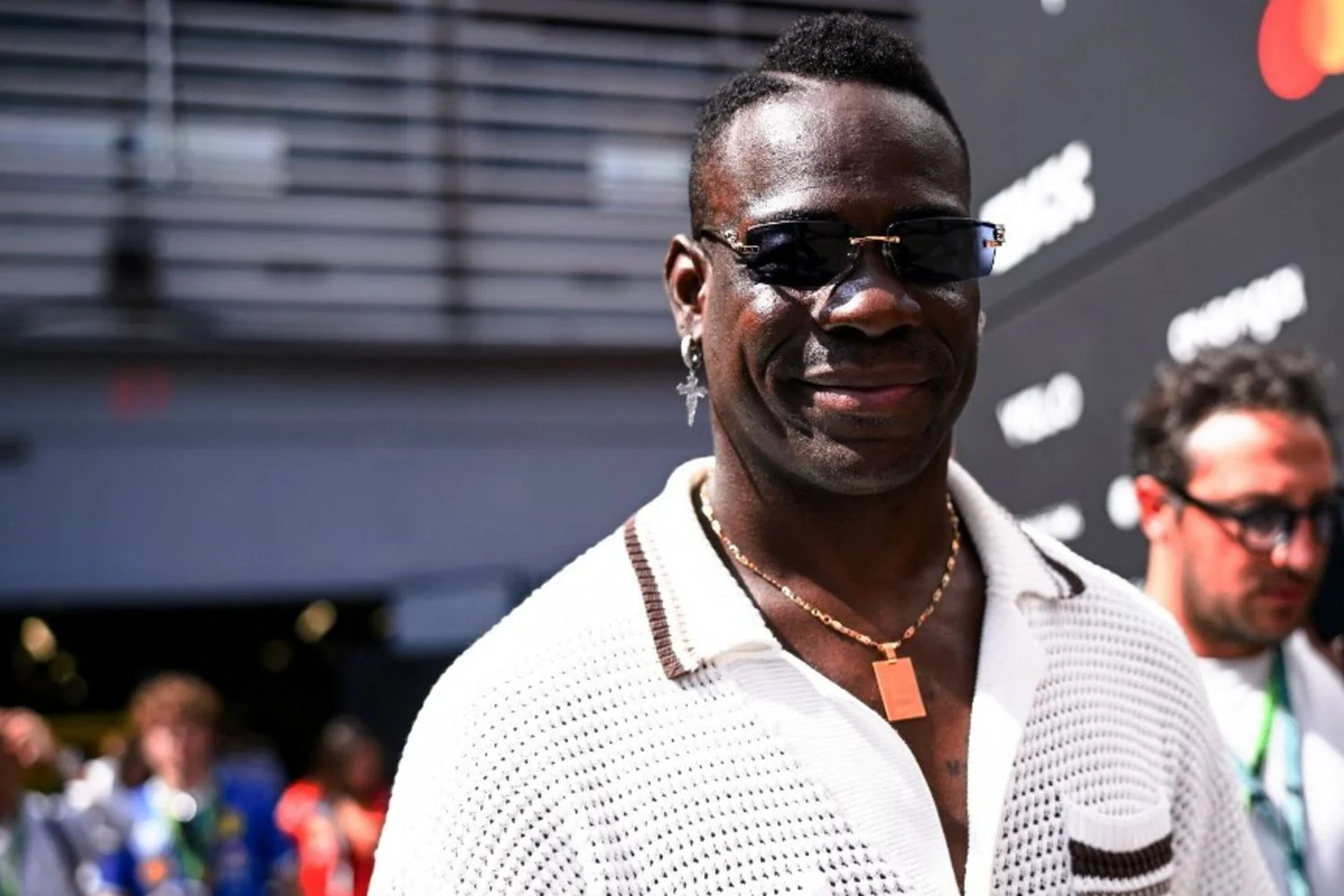 Mario Balotelli denuncia racismo nos Emirados: 'Basta così' e pede tolerância zero