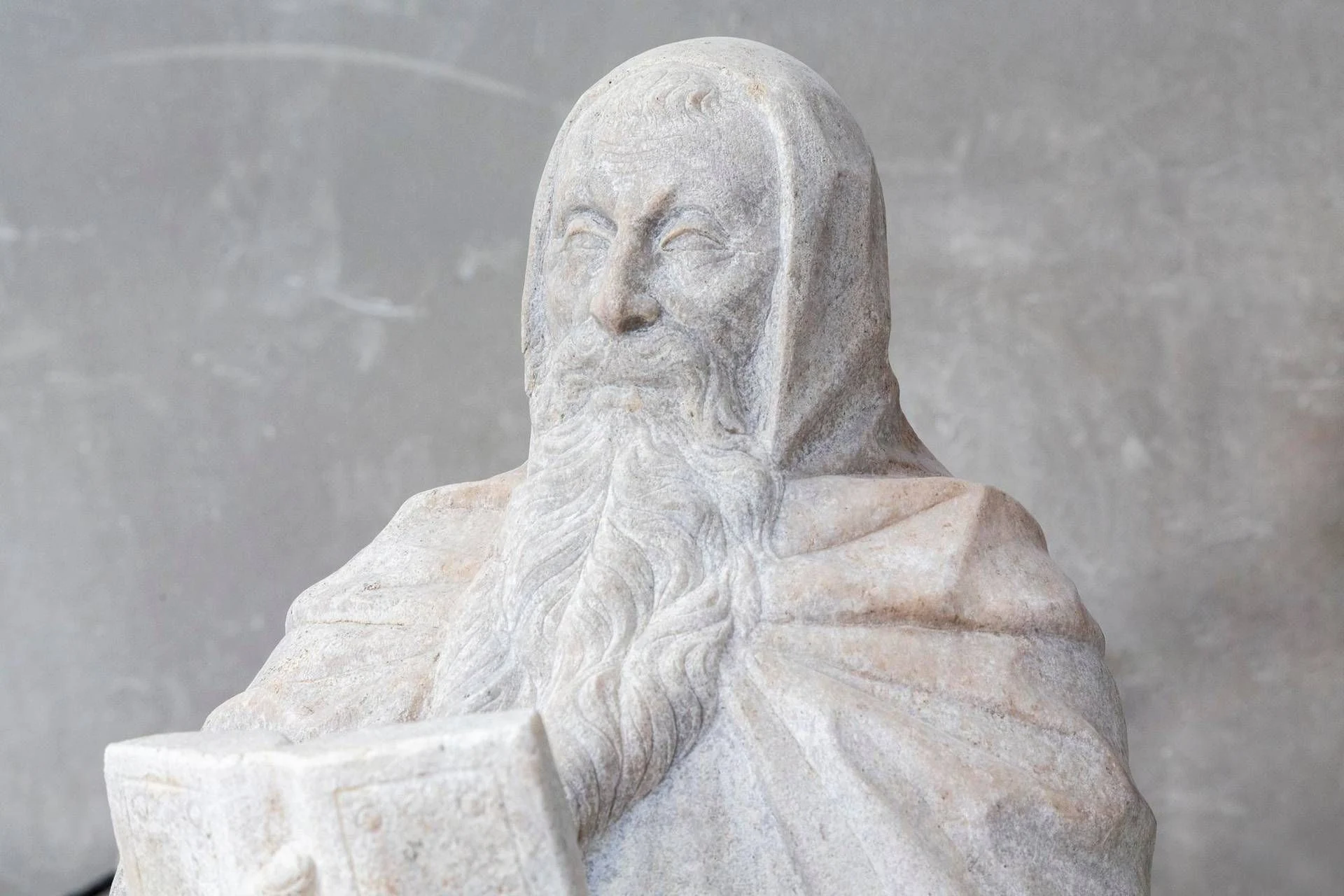 Grupo FNM apresenta ao público a estátua restaurada do Duomo de Milão