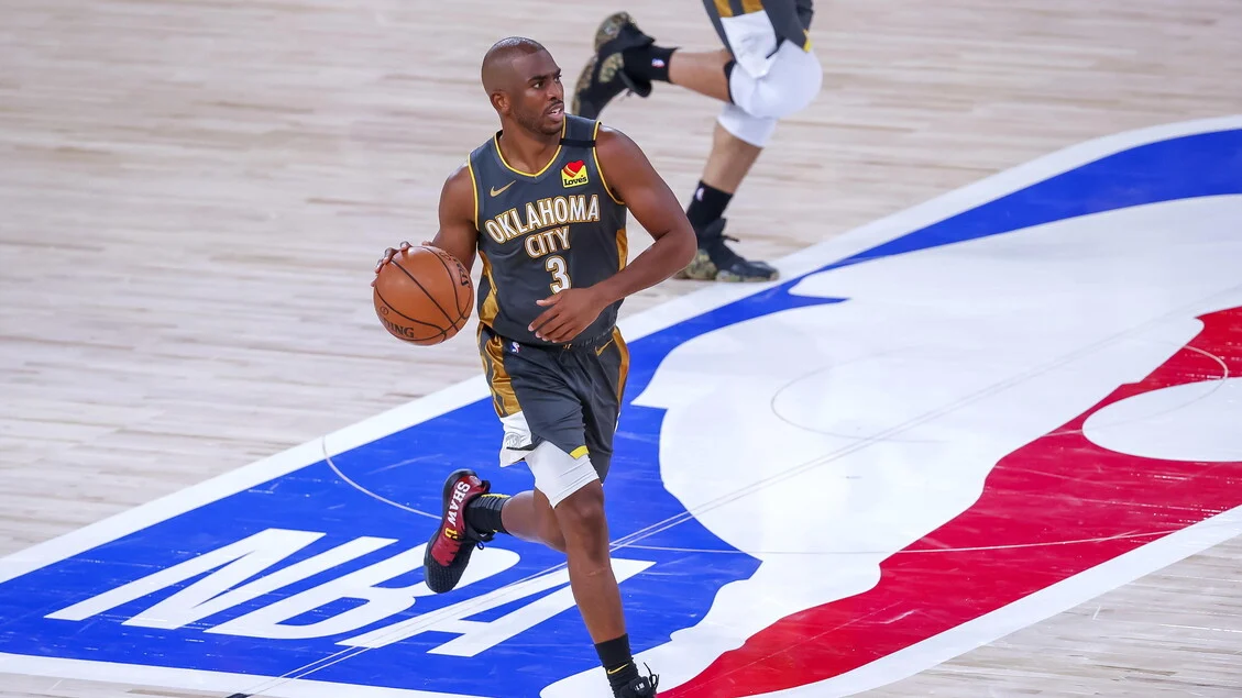 Chris Paul anuncia aposentadoria após 21 temporadas e deixa legado de liderança na NBA