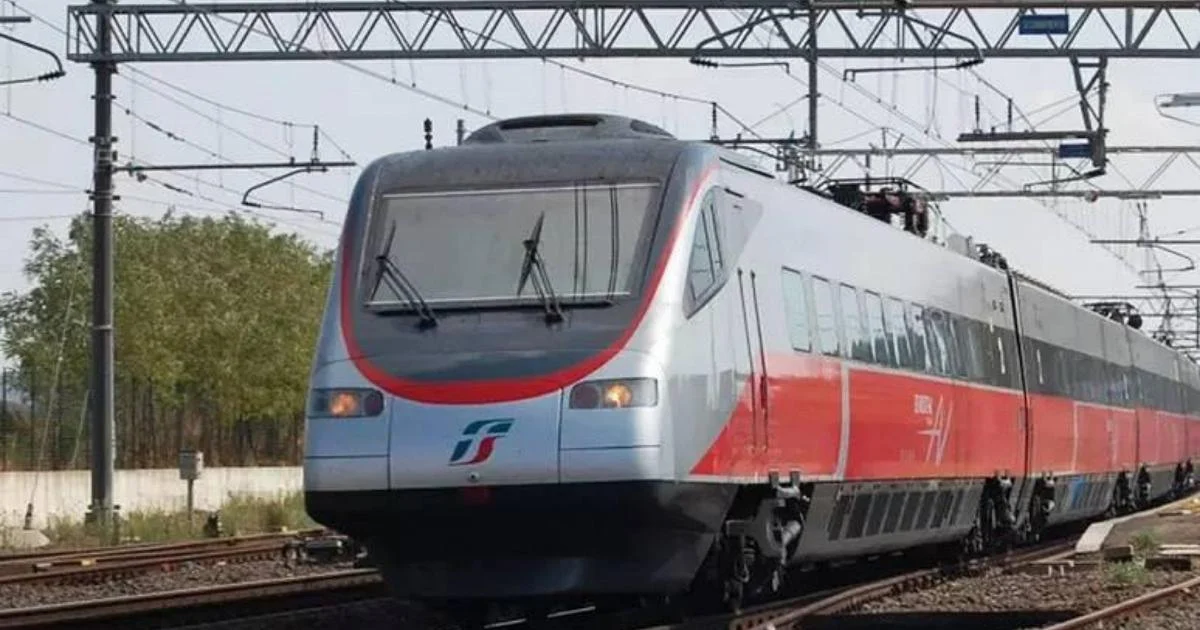 Sabotagens na Alta Velocidade causam atrasos de horas em linhas Roma-Napoli e Roma-Firenze