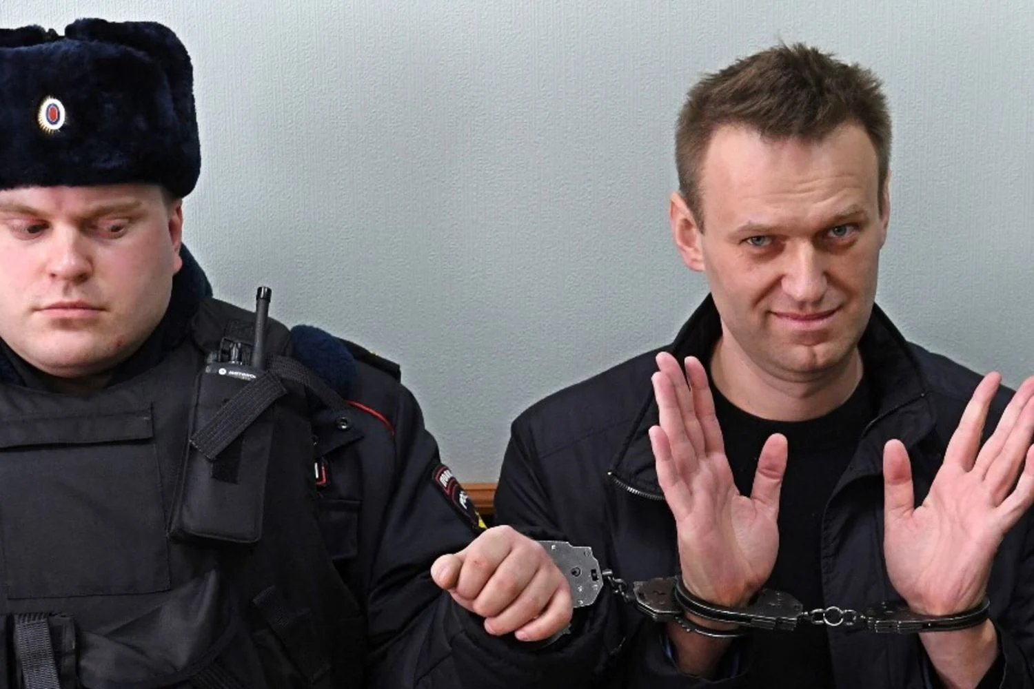 Navalny: investigação aponta envenenamento por epibatidina; aliados acusam Moscou