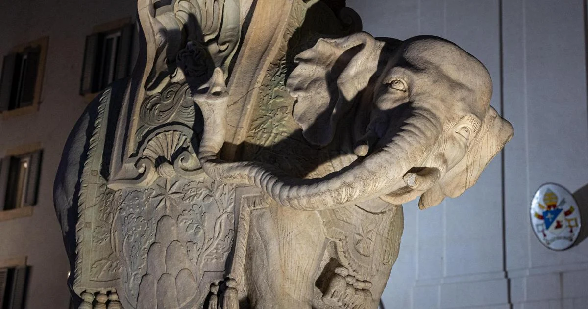 Vandalismo ou desgaste? Quebra da presa do Elefantino de Bernini em Piazza Minerva aciona investigação