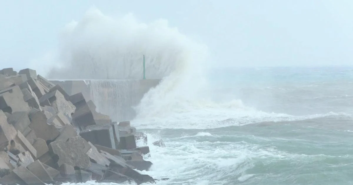 Mar devolve corpos nas praias da Calábria; Procuradoria investiga possível naufrágio