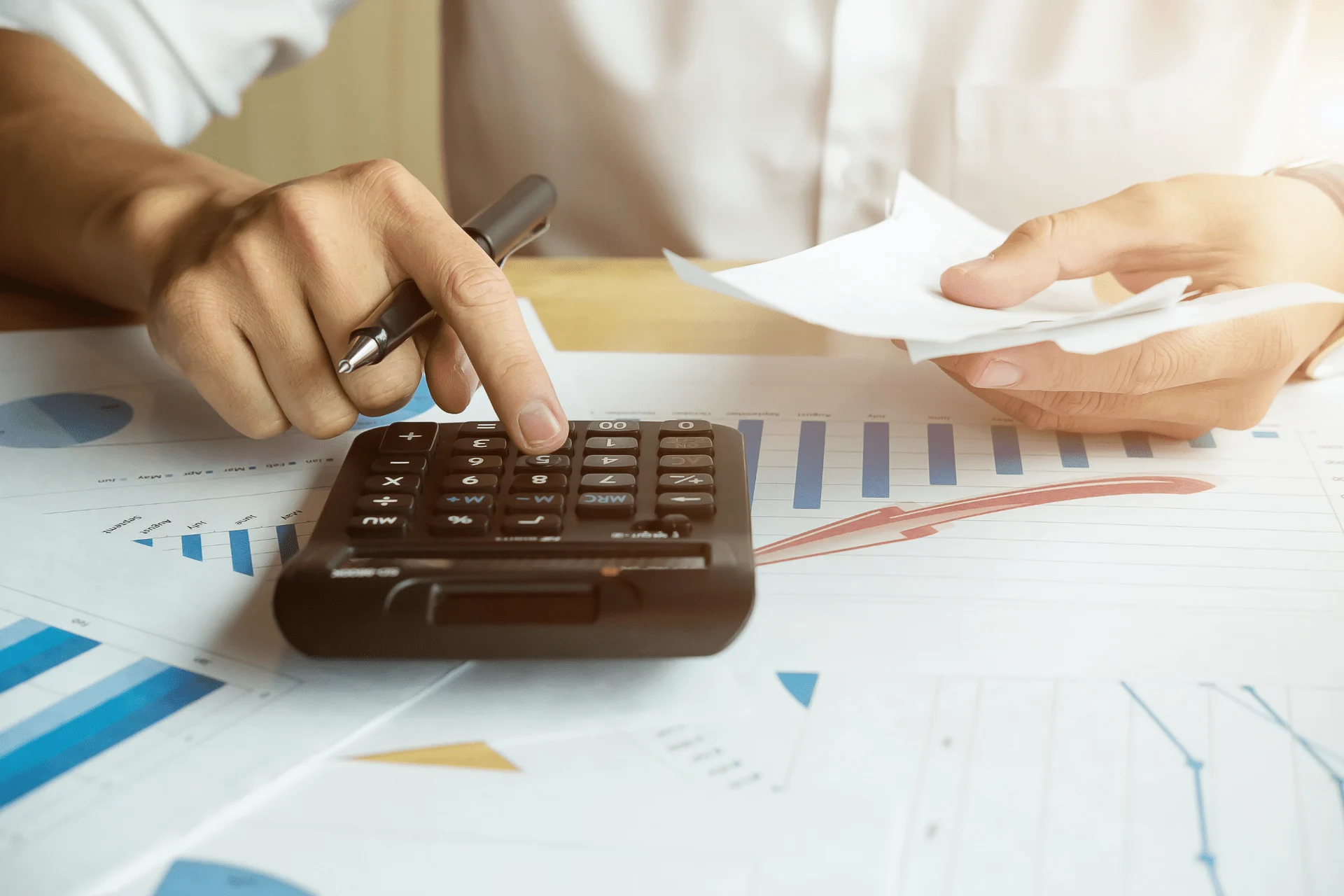 Decreto bollette 2026: Quem tem direito ao bônus de 115€ na conta de energia e como será pago