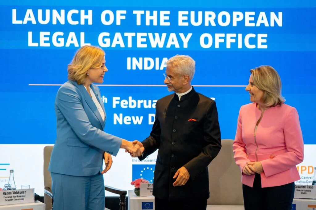 UE inaugura em Nova Déli o primeiro Escritório Europeu de Acesso Legal para talentos de TI