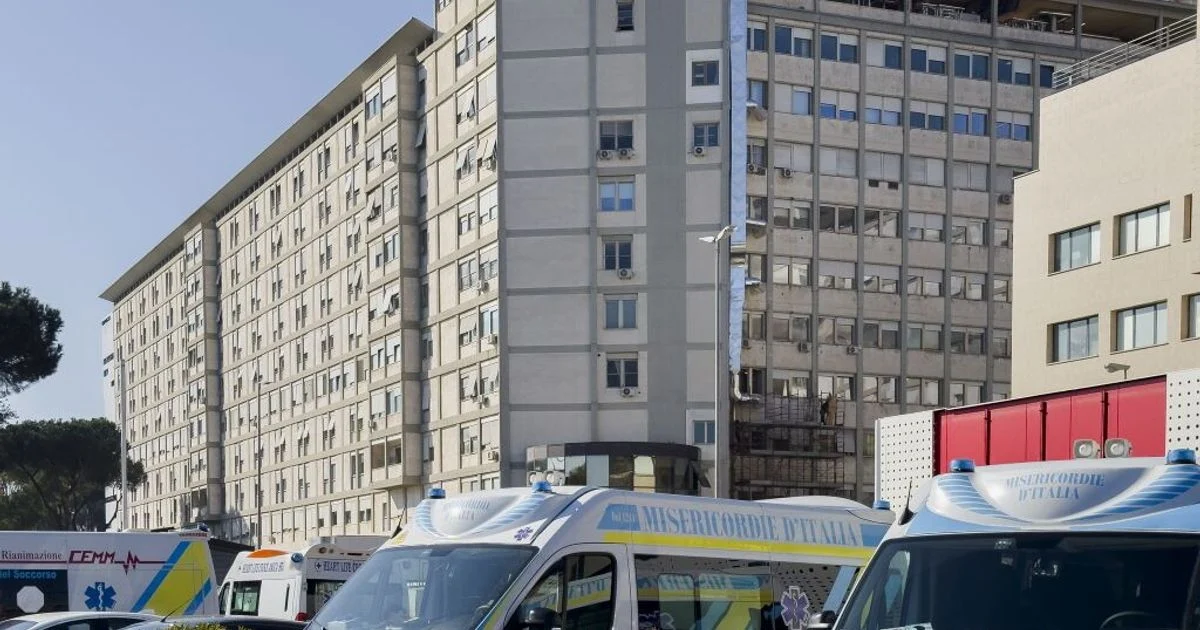 Bebê de 15 meses morre em Vasto após engolir cocaína; mãe investigada por homicídio culposo