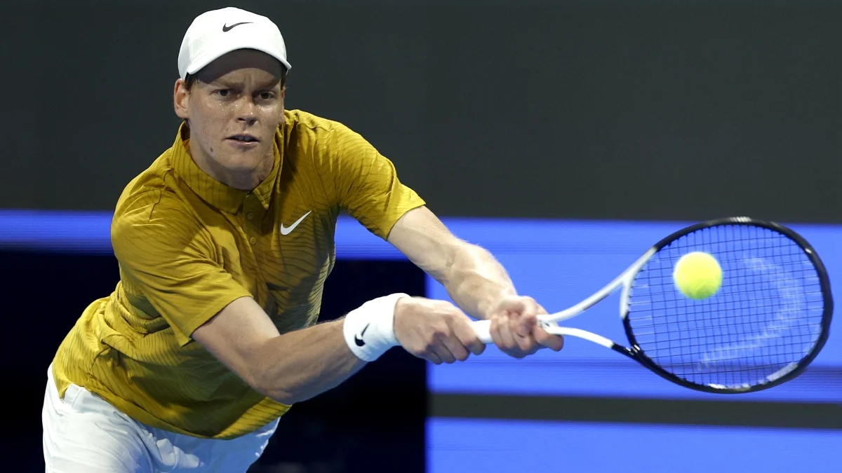 Mensik elimina Sinner em Doha e ameaça reinado dos líderes mundiais no Qatar Open