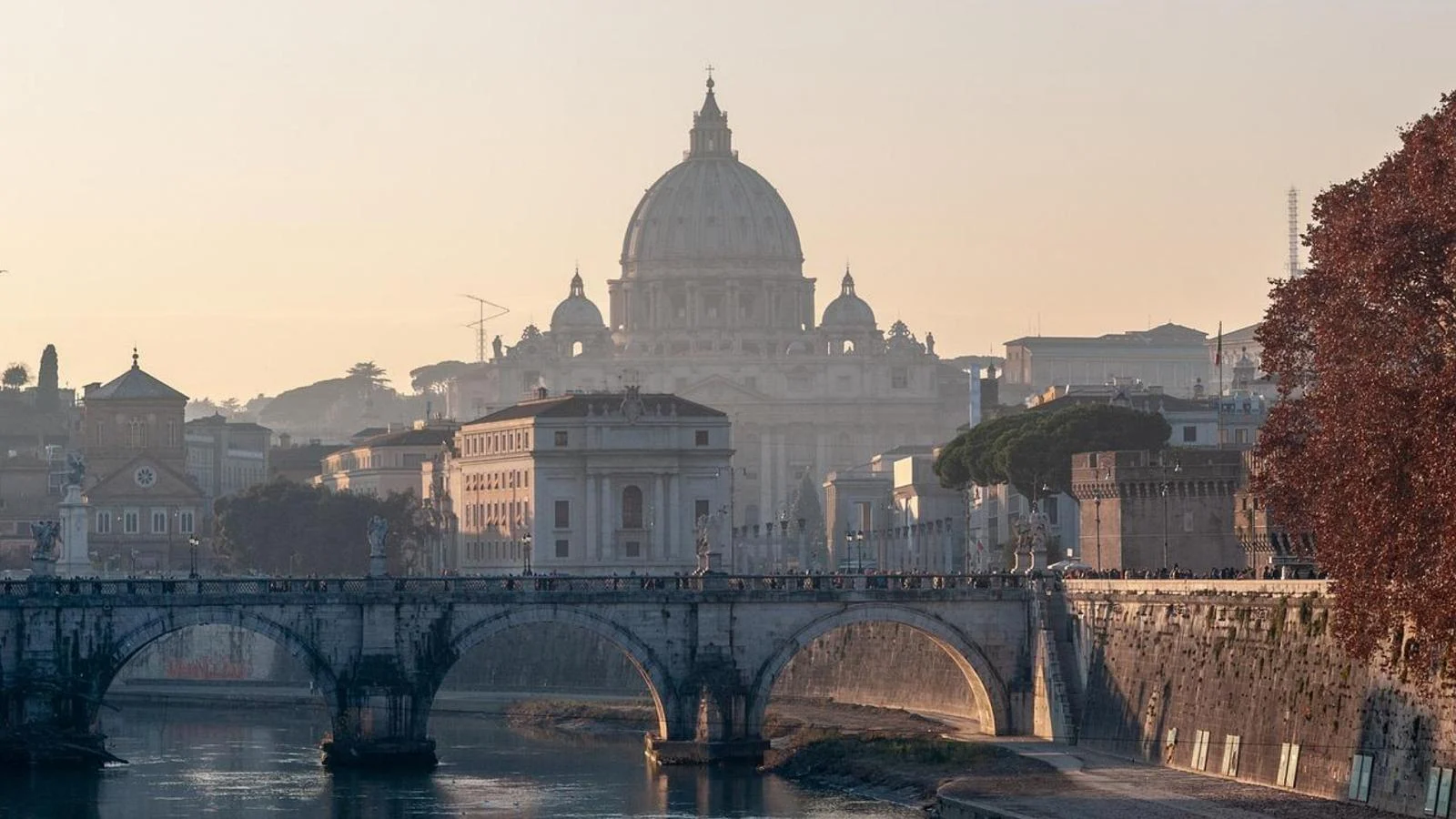 Anticiclone dos Açores traz pausa nas chuvas e temperaturas primaveris à Itália