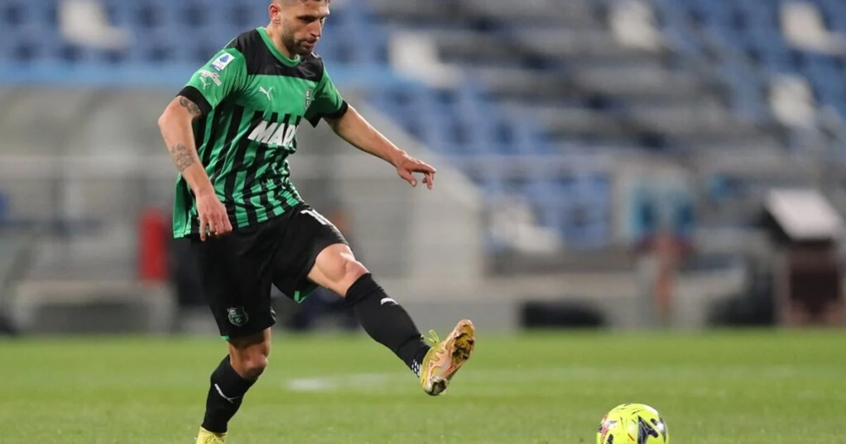 Sassuolo vence o Verona por 3-0 e aprofunda crise gialloblù rumo à Série B