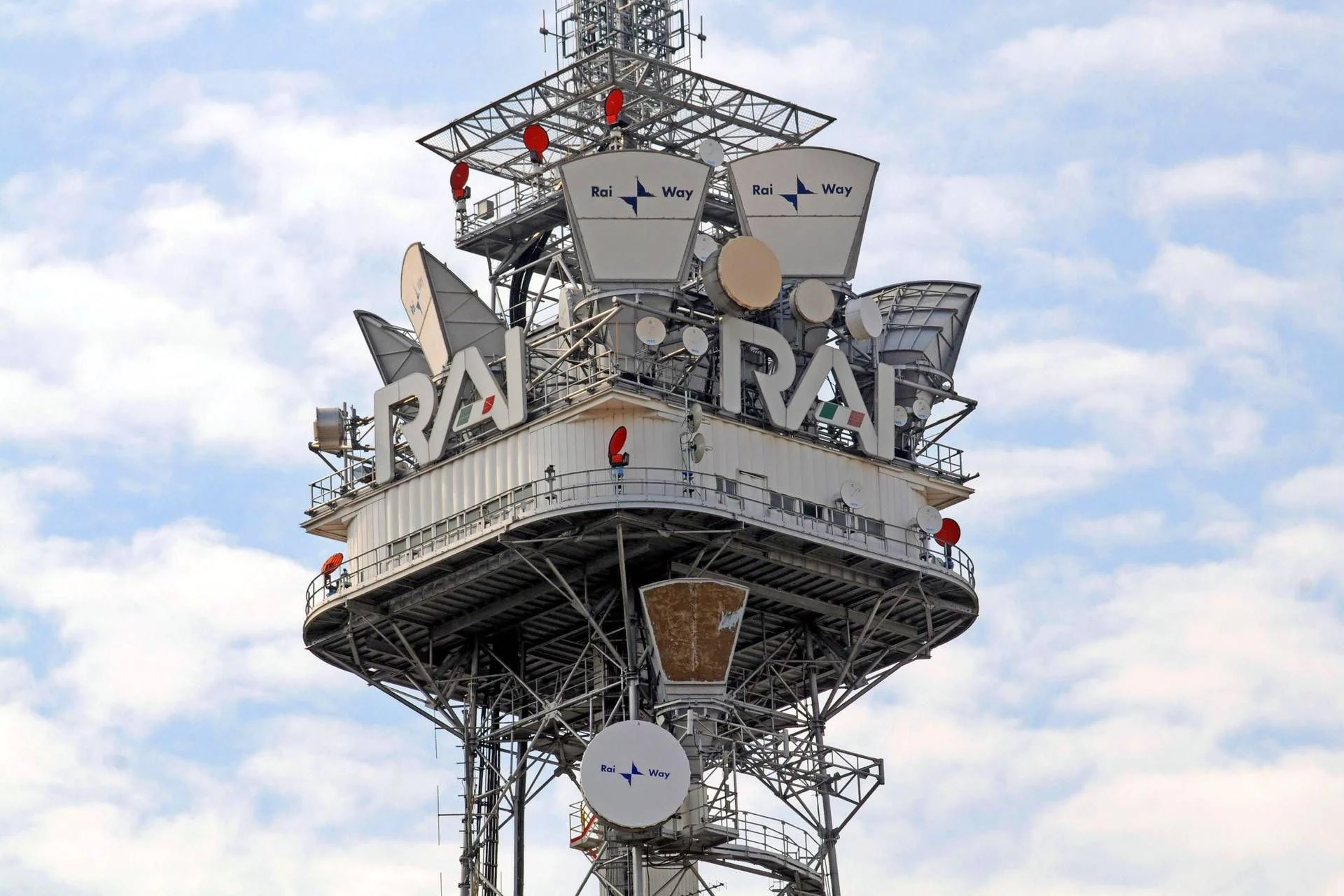 Milano Cortina, bufera sul fuorionda su squadra Israele. Barelli: "Da Rai figuraccia bis" — adnkronos.com