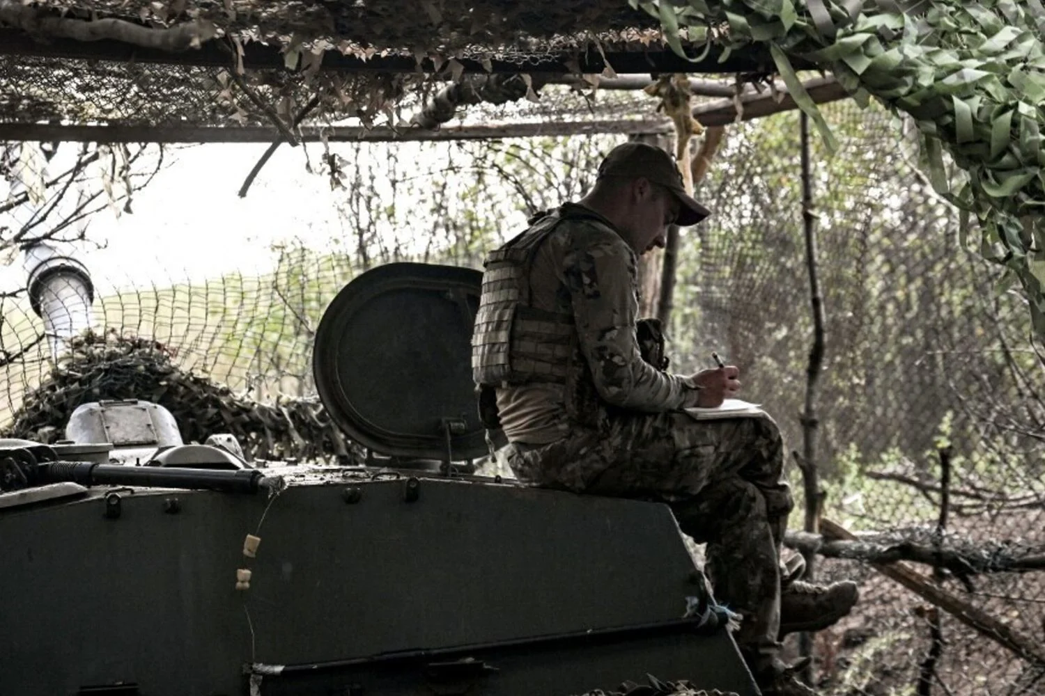 Das trincheiras aos drones: como a Ucrânia redesenha a guerra moderna