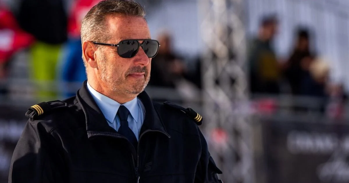 Crans-Montana: Comandante dos bombeiros diz não ter conhecimento sobre espumas acústicas no incêndio do 'Le Constellation'