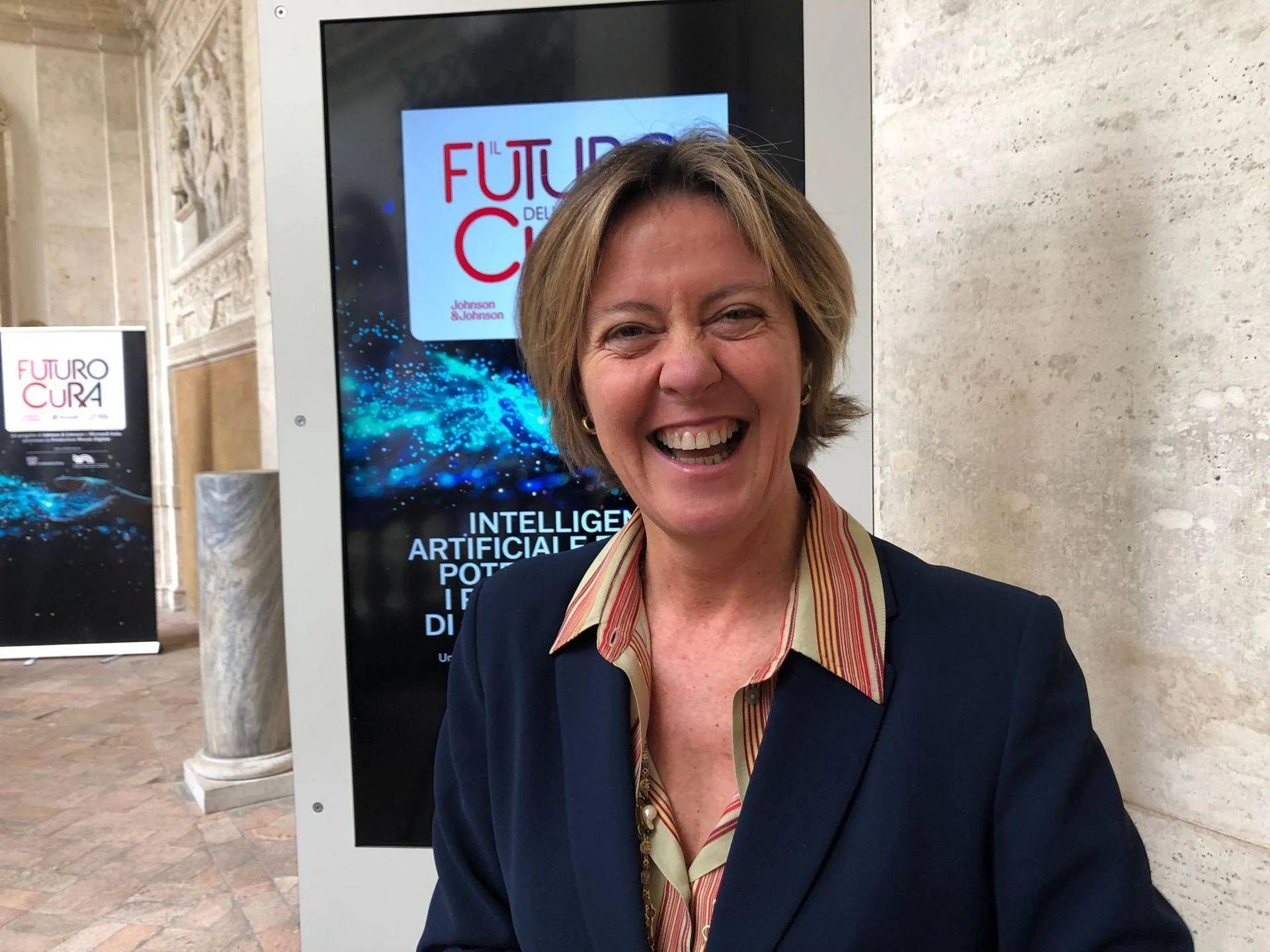 Lorenzin: Formação é chave para governar o enorme potencial da inteligência artificial na saúde