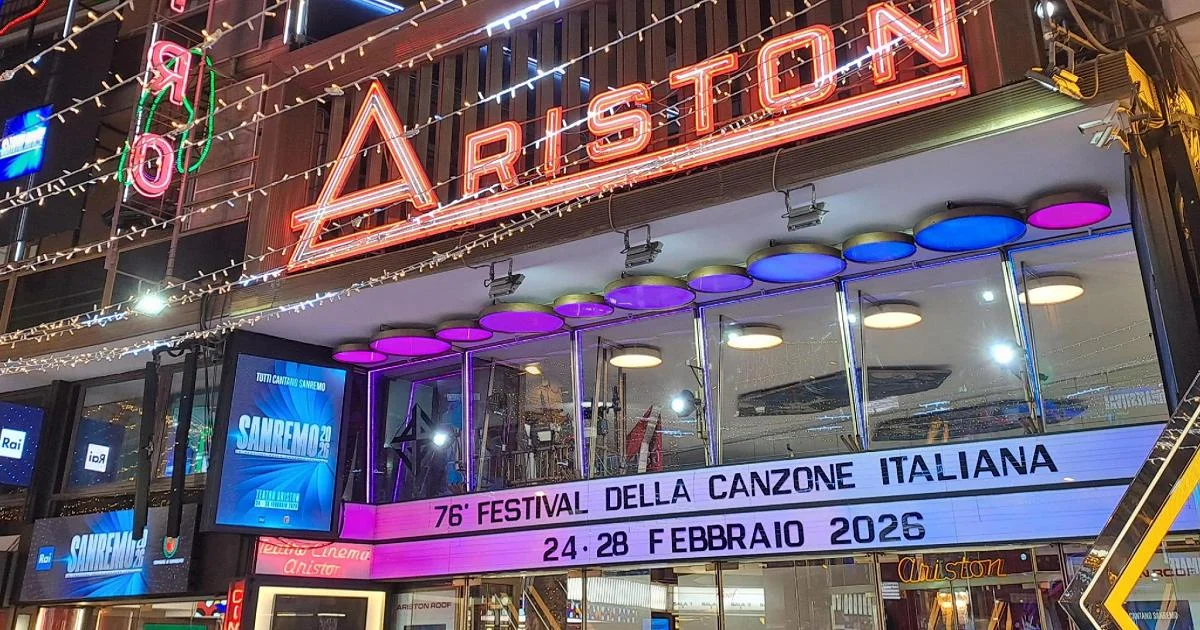 Sanremo 2026: Abertura entre homenagens, performances e o charme teatral de Can Yaman