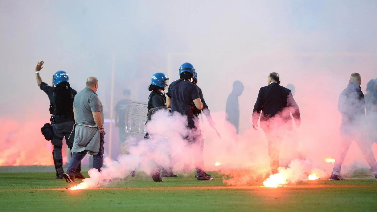 37 ultras do Brescia condenados a 33 anos após confrontos no Rigamonti
