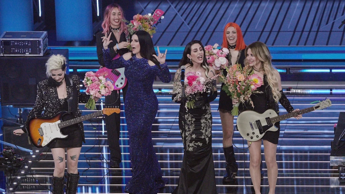 Bambole Di Pezza defendem a palavra feminista em choque com jornalista no palco de Sanremo