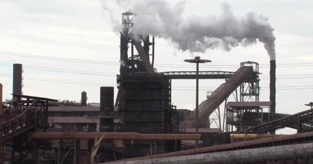 Tribunal de Milão determina suspensão da área a quente da Ex Ilva em Taranto por riscos à saúde