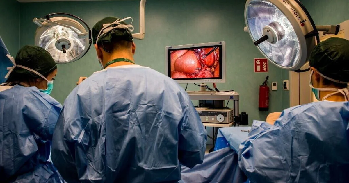 Relato chocante sobre sala de cirurgia no Monaldi: advogado descreve cenas “splatter” após transplante de coração