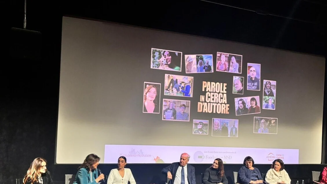 Parole in cerca d'autore: documentário revela o universo dos caregivers na Itália