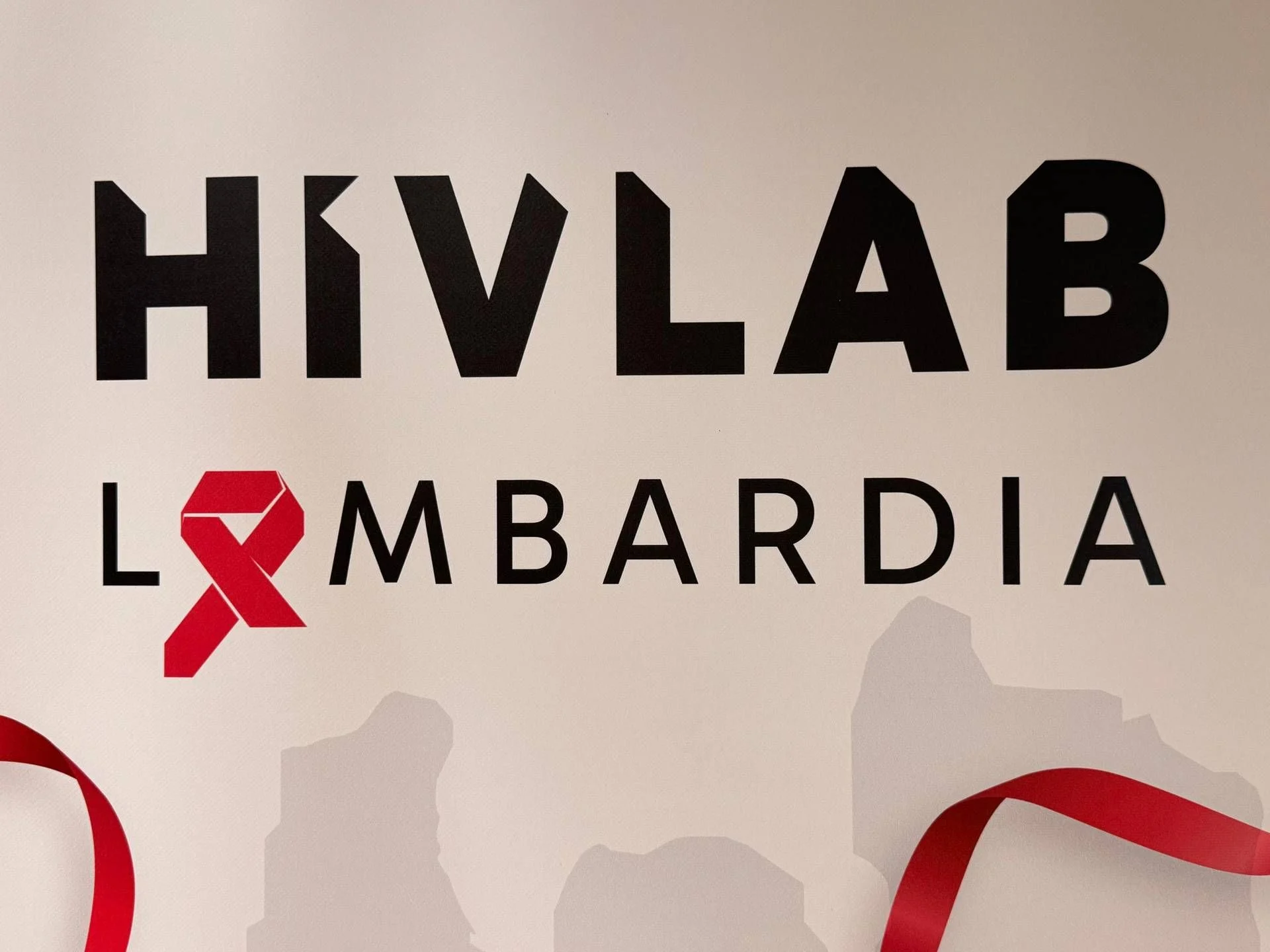 HivLab Lombardia: especialistas debatem prevenção, diagnóstico precoce e acesso a terapias inovadoras