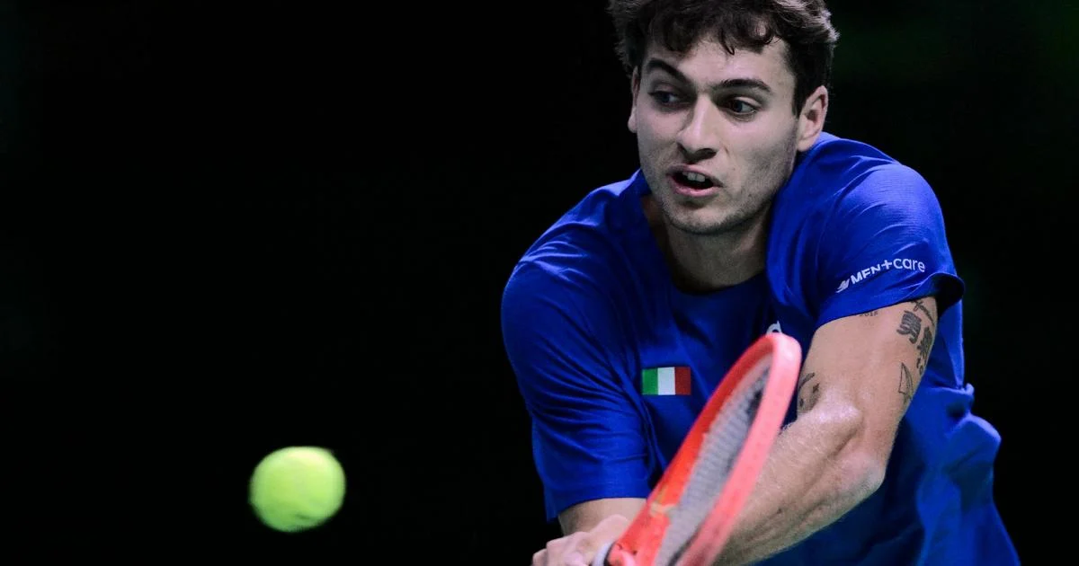 Flavio Cobolli conquista Acapulco, sobe ao top-15 e celebra sonho de infância