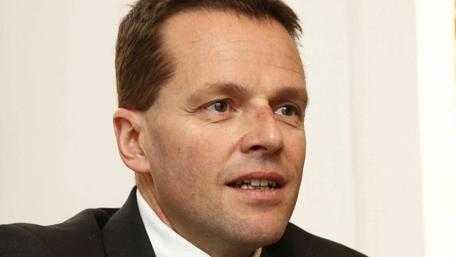 Procura de Siena abre nova inquérito sobre morte de David Rossi após laudos da comissão parlamentar