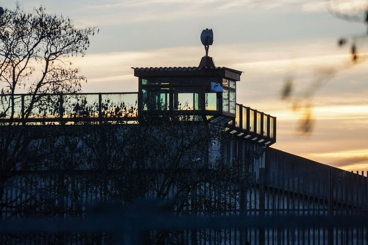 Morre no presídio de Opera o chefe da Cosa Nostra de Catania, Nitto Santapaola, aos 87 anos