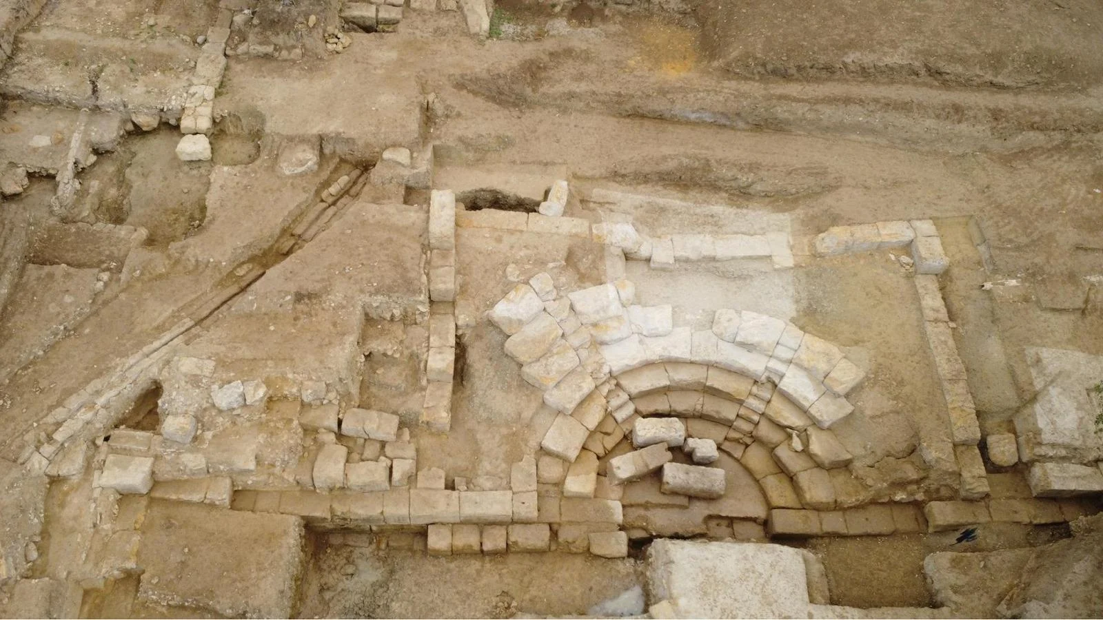 Valle dei Templi: nova campanha escava a ‘Palestra’ do Gymnasium em Agrigento