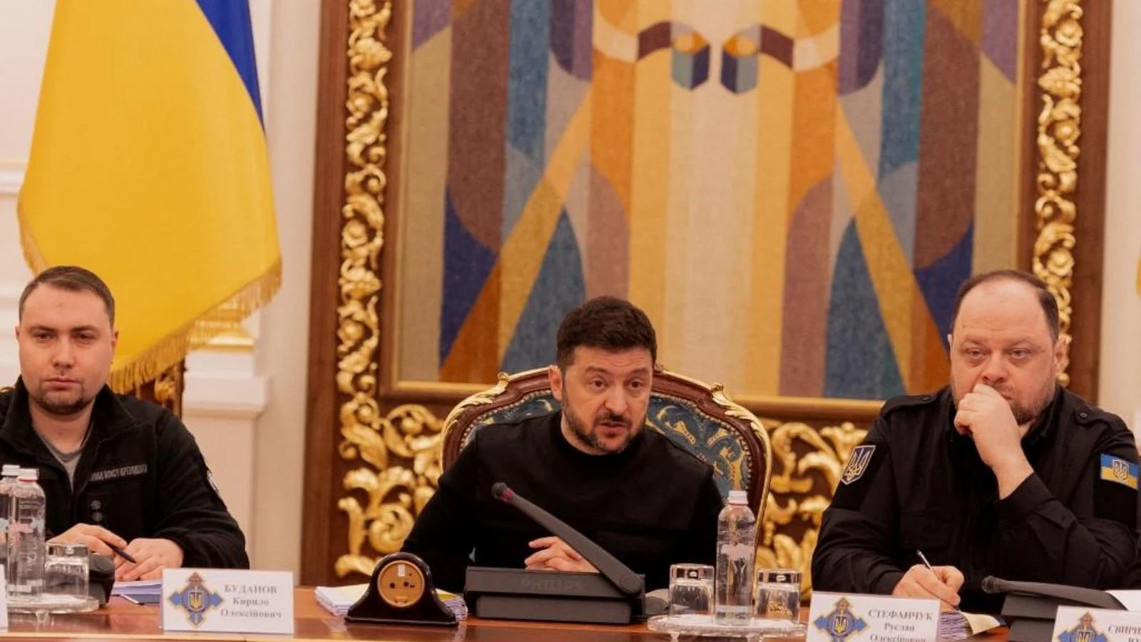 Metaniera russa em chamas perto de Malta e retorno da Rússia à Bienal: movimentos estratégicos no tabuleiro internacional