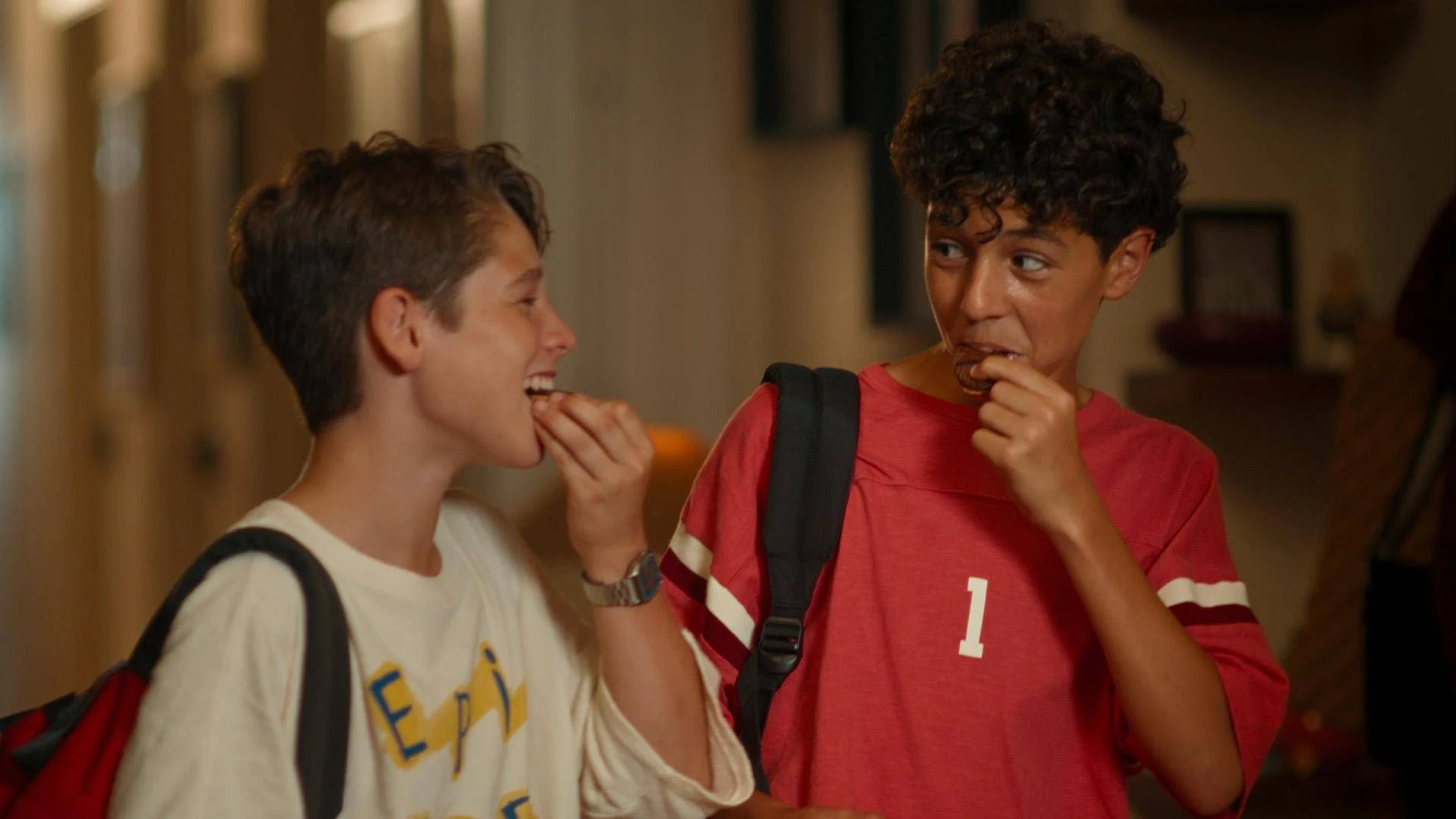 Pesquisa: para 4 em 10 adolescentes 'stare insieme' é, antes de tudo, amizade; TikTok lidera conversas