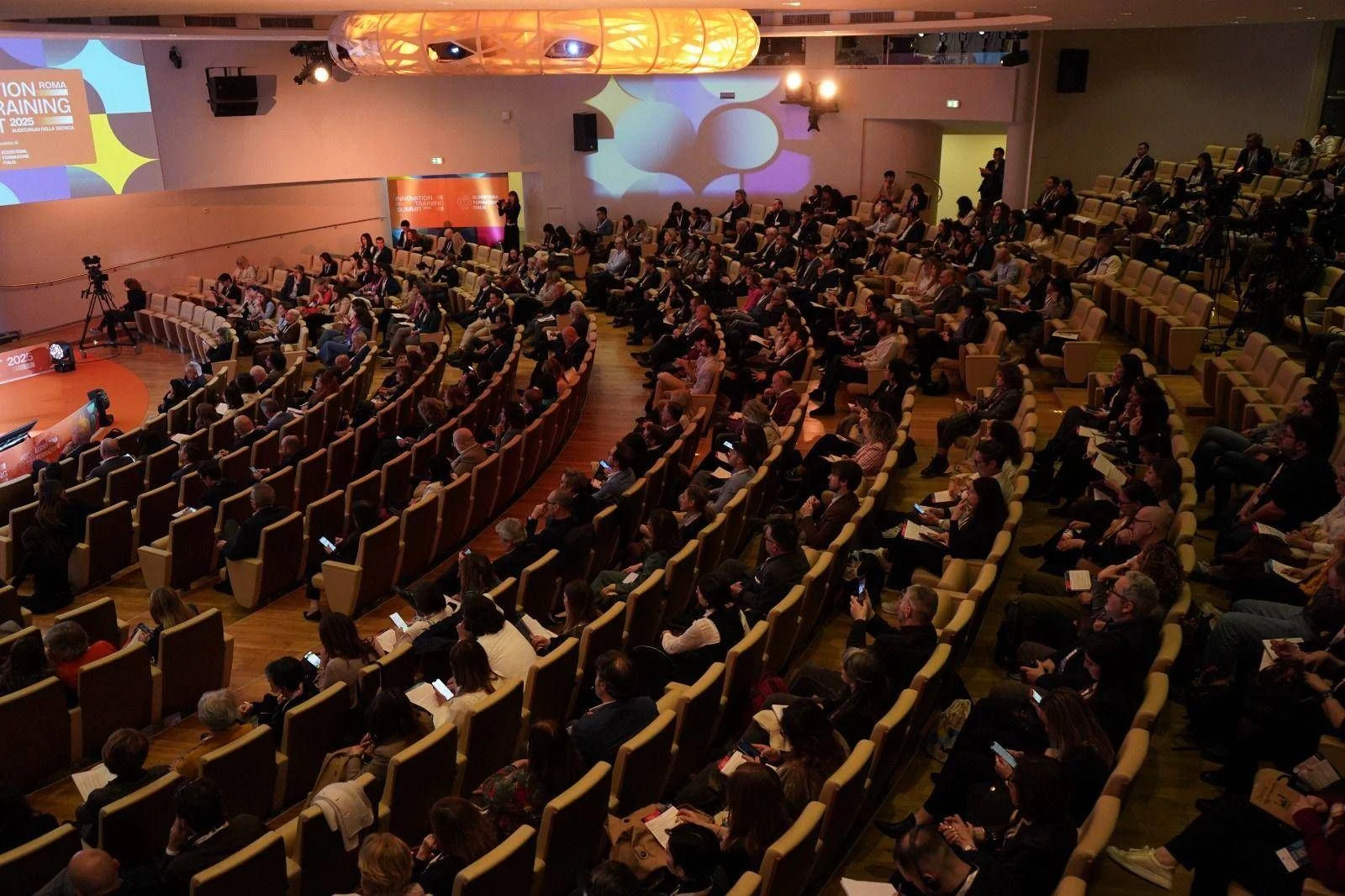 Symposium em Roma analisa impacto do decreto sobre os Fundos Interprofessionais